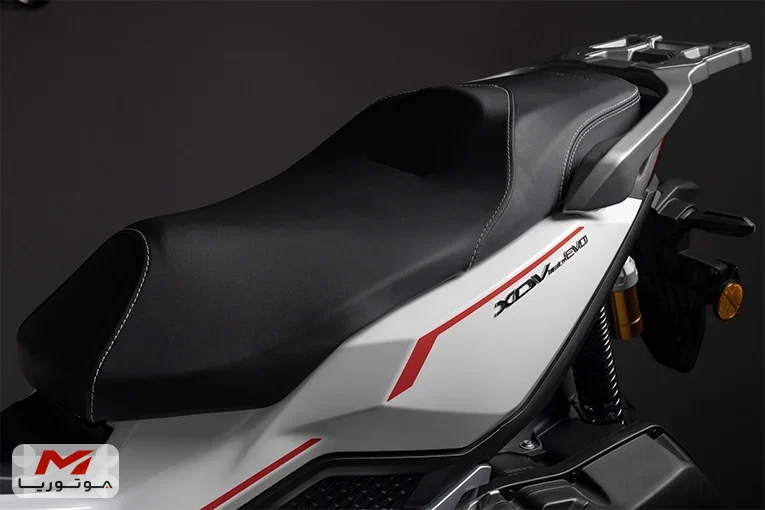 کی وی مدل XDV180